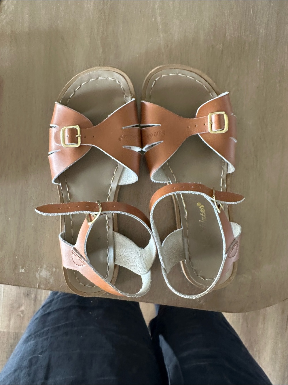 Women’s Tan Leather Buckle Sandals